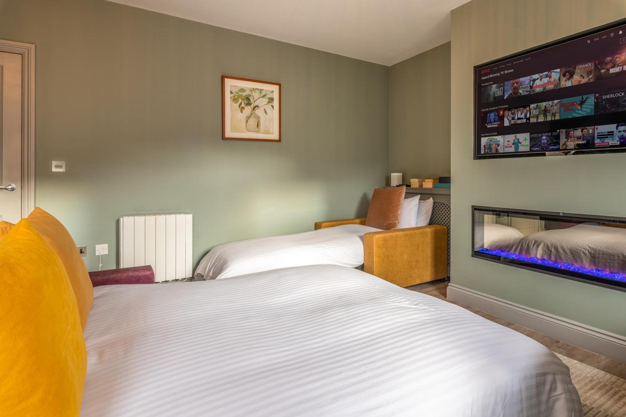 Silcox House Bath Apartment Room photo